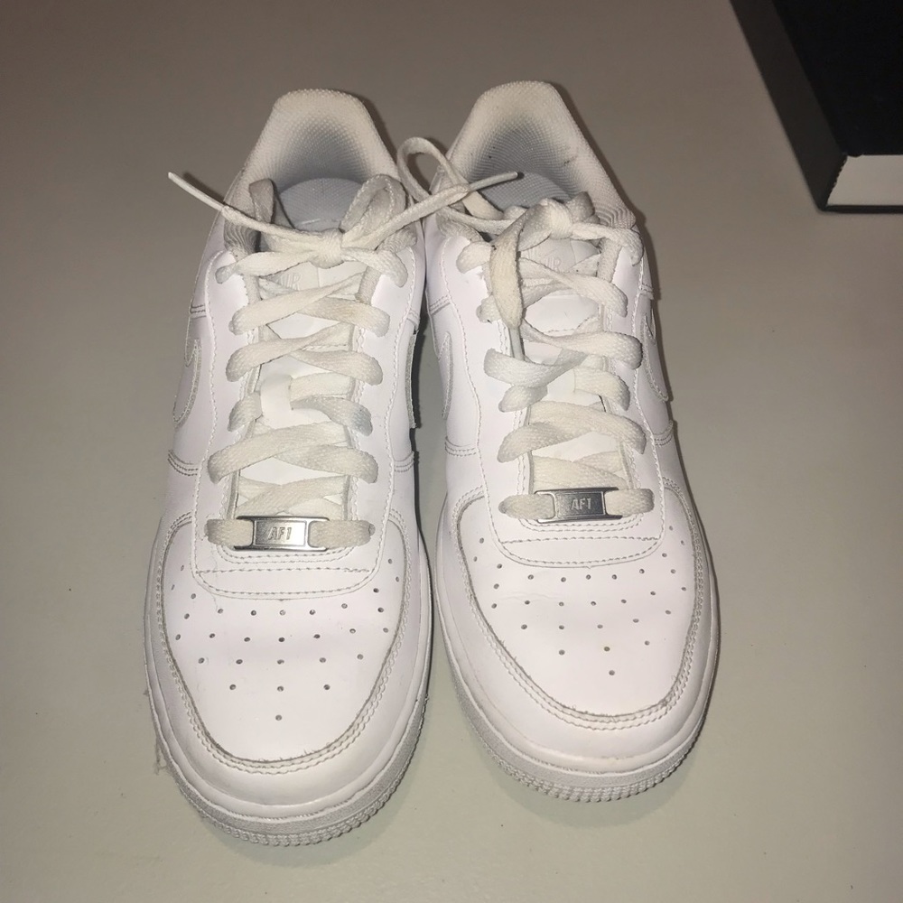 Women’s Nike Air Force 1 size 7.5